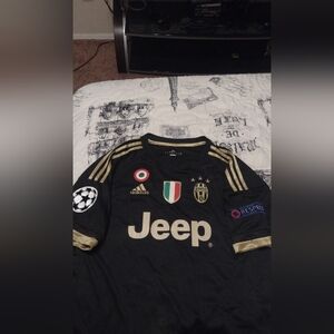 Juventus Pogba 2015-2016 third jersey